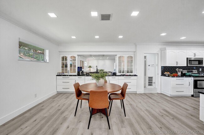 Building Photo - 3630 N 55th Ave