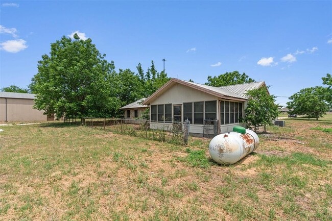 Building Photo - 3809 Kelly Ln