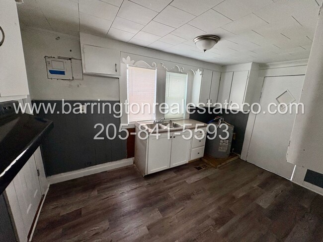 Building Photo - 6001 Ivy St