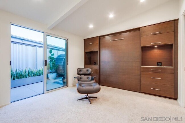 Building Photo - 4957 Pacifica Dr