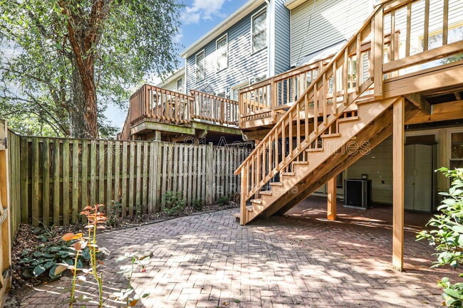 Building Photo - 20964 Promontory Square