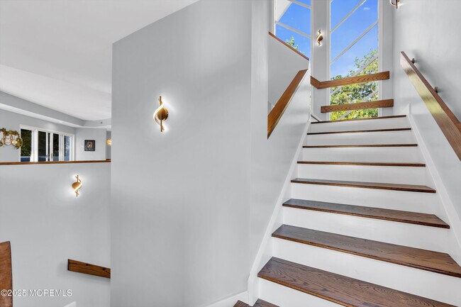 Building Photo - 401 Overlook Dr