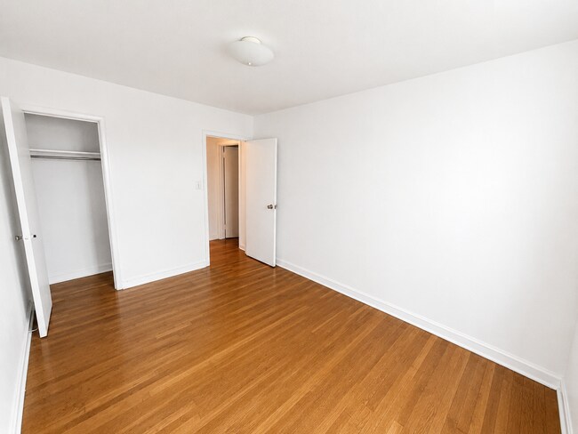 Building Photo - 8239 Williams Ave