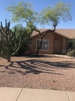 Building Photo - 2407 E Flintlock Pl