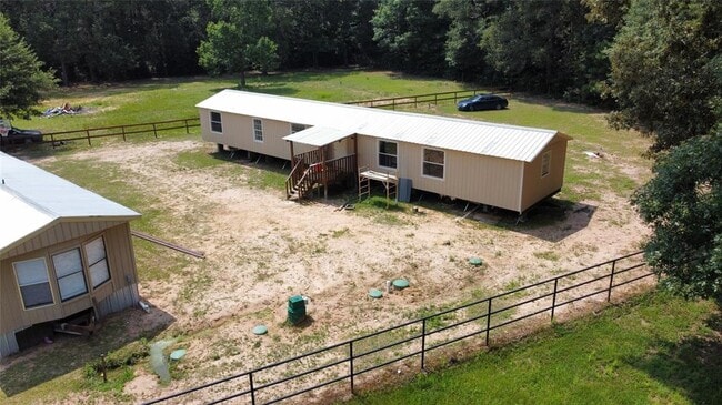 Primary Photo - 16219 Southern Pines Dr