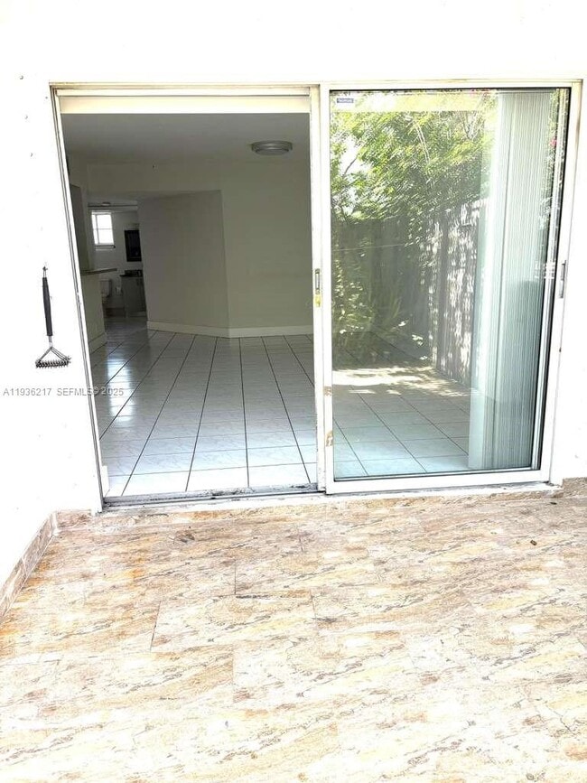 Building Photo - 1175 NW 124 Pl