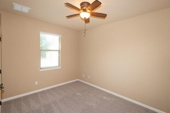 Building Photo - 1078 Sussex Way