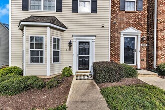 Building Photo - Adorable 3b 3b Townhome In Wake Forest!