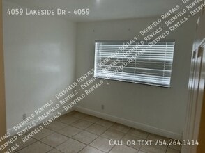 Building Photo - 4059 Lakeside Dr