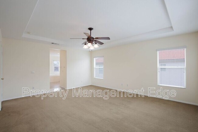 Building Photo - 32905 Northshire Cir