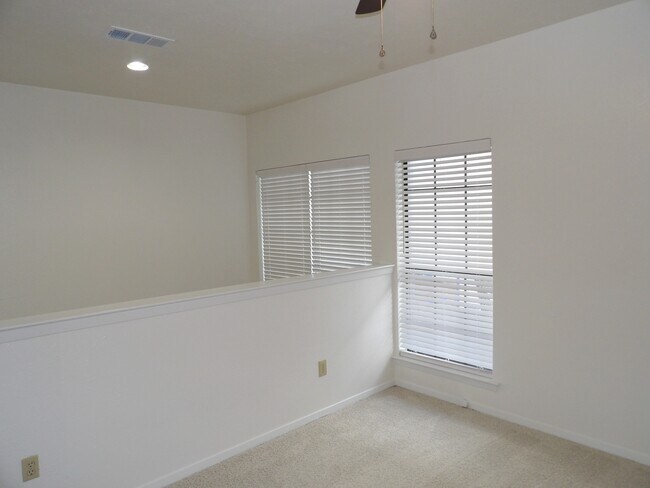 Building Photo - 3909 Rawlins St
