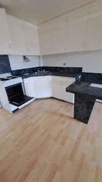 Building Photo - 672KILAN