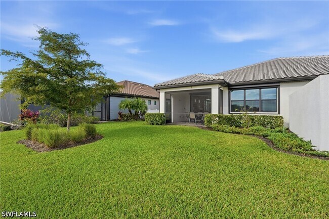 Building Photo - 12361 Canal Grande Dr