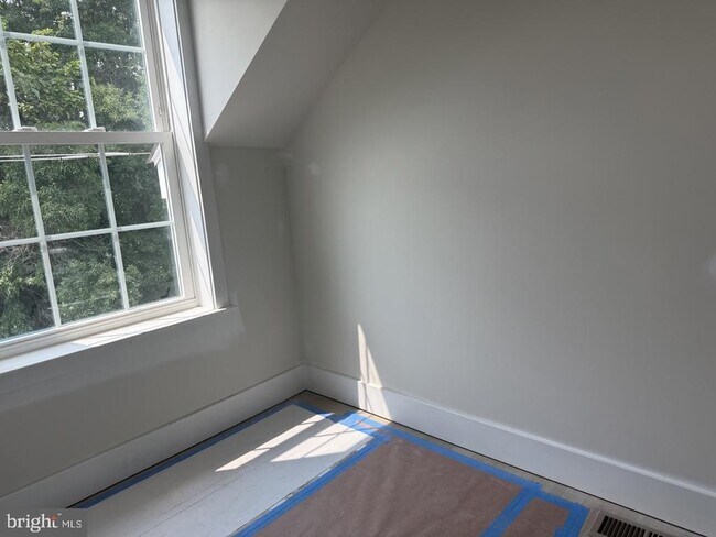 Building Photo - 411 WHARTON St