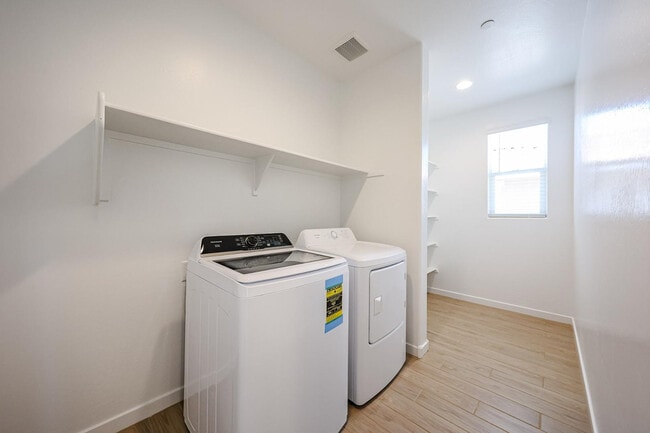 Building Photo - 12053 Calle de Pompas W