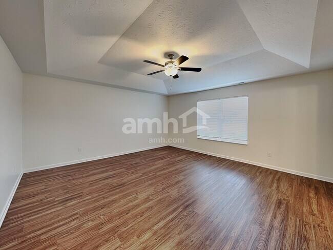 Building Photo - 1273 Greenbriar Way