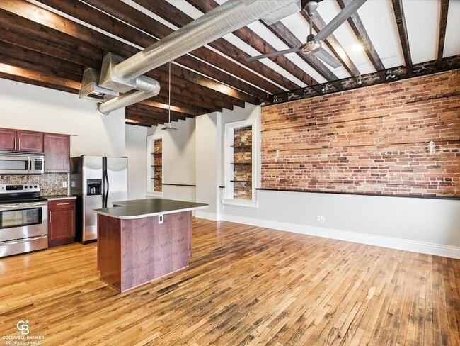 Building Photo - 804 Lapeer Avenue Unit B