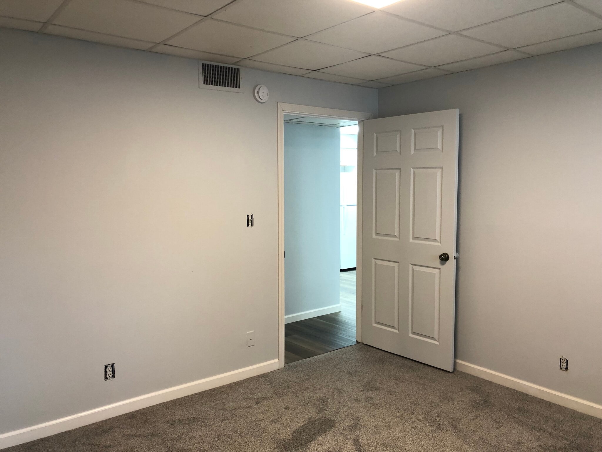 bedroom 1 to hall - 306 E Henry St