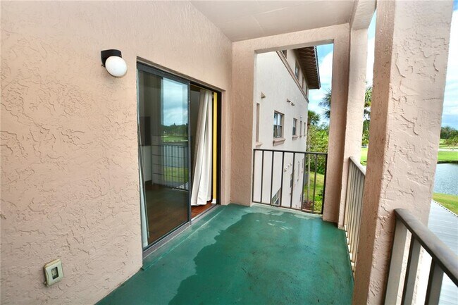 Building Photo - 6150 Gulfport Blvd S