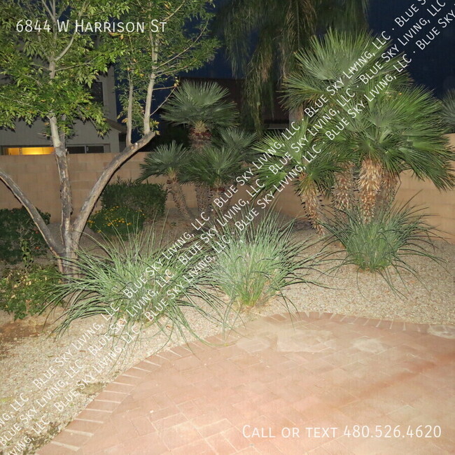 Building Photo - 6844 W Harrison St