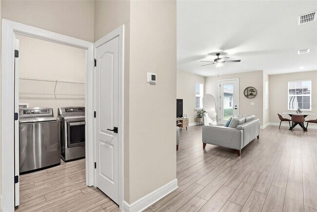 Building Photo - 7848 Somersworth Dr