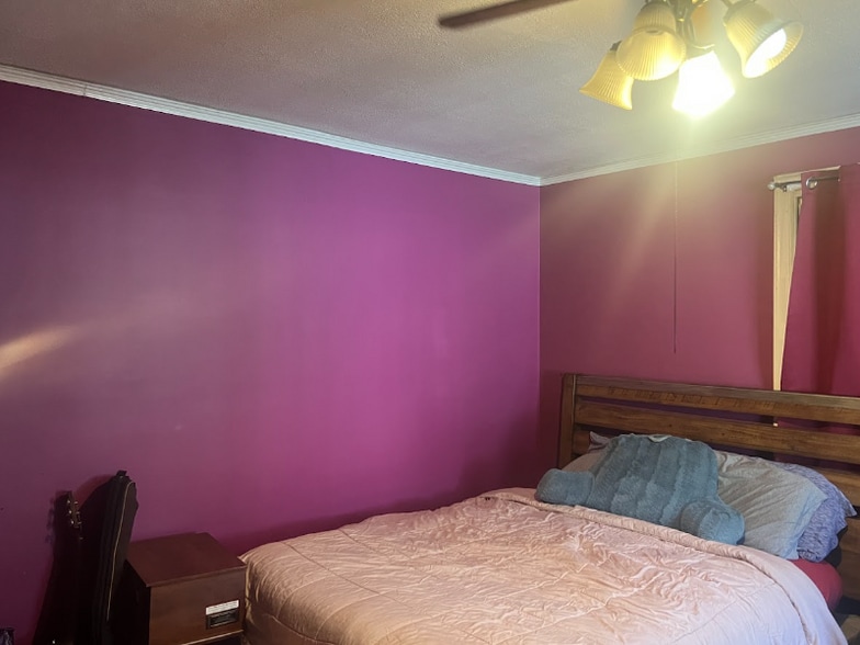 Building Photo - 219 S Panama St