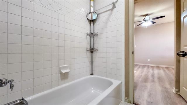 Building Photo - 6812 Sail Away Pl