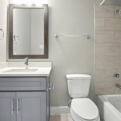 Building Photo - 736 N Plano Rd