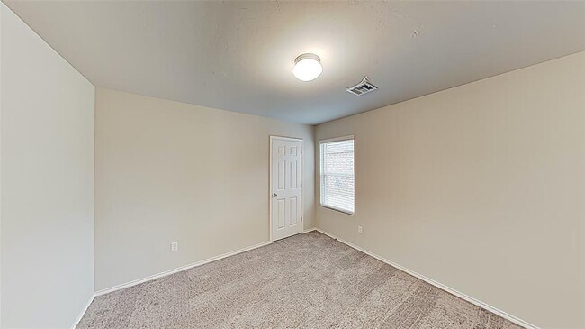 Building Photo - 2012 W Hunters Springs Way