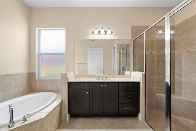 Building Photo - 1021 Kestrel Ct
