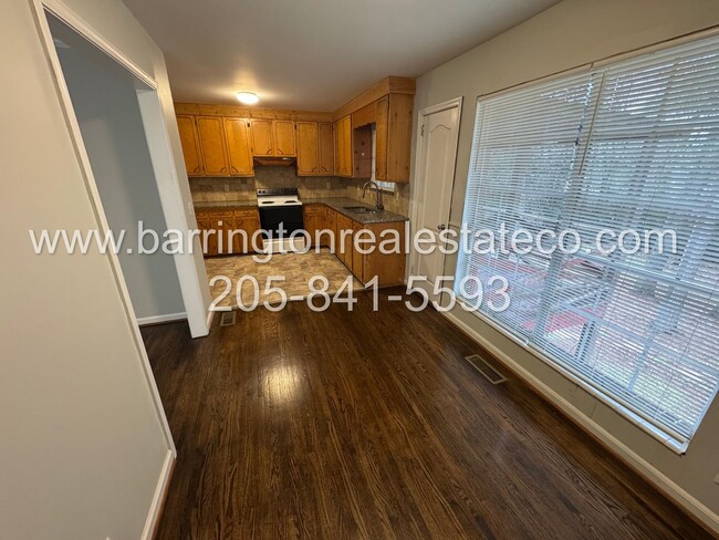 Building Photo - Hueytown