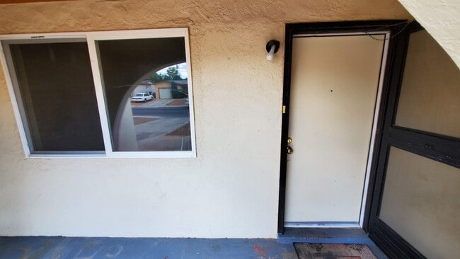 Building Photo - 1309 Kilmer St