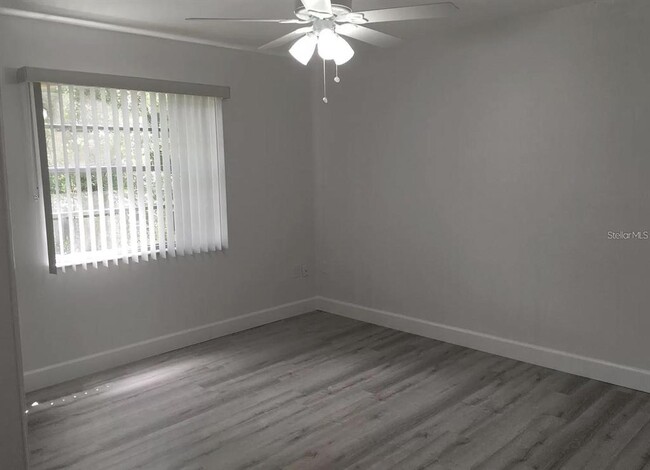 Building Photo - 517 S Summerlin Ave