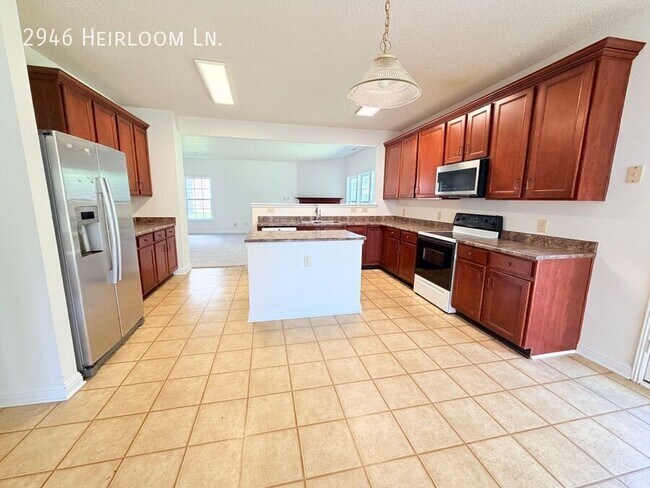 Building Photo - 2946 Heirloom Ln