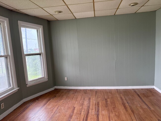 Building Photo - 2344 N Peoria Rd