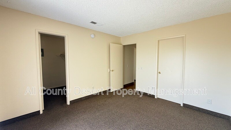 Building Photo - 13079 Eliseo Rd