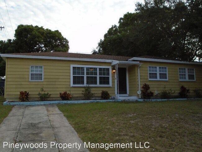 Primary Photo - 5 br, 2 bath House - 2107 E Crawford St