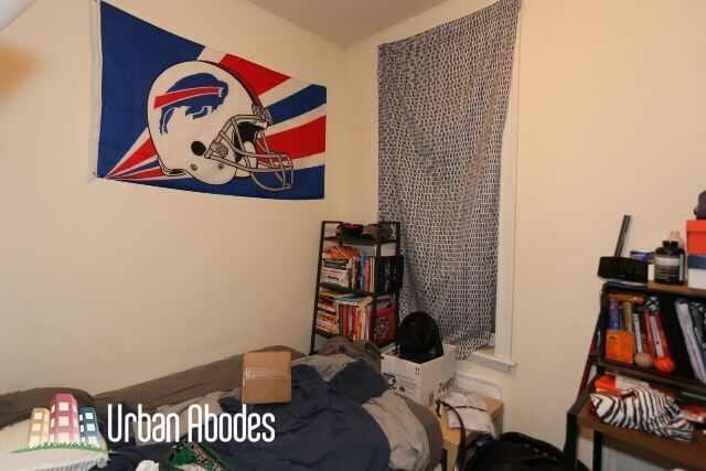 Building Photo - 1720 W Beach Ave