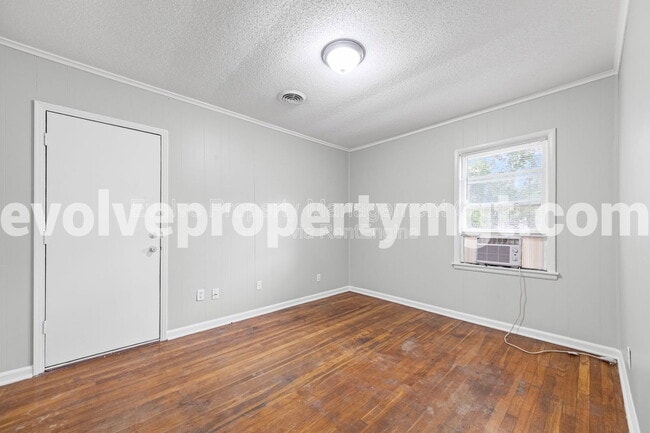 Building Photo - 7702 Marvin Rd