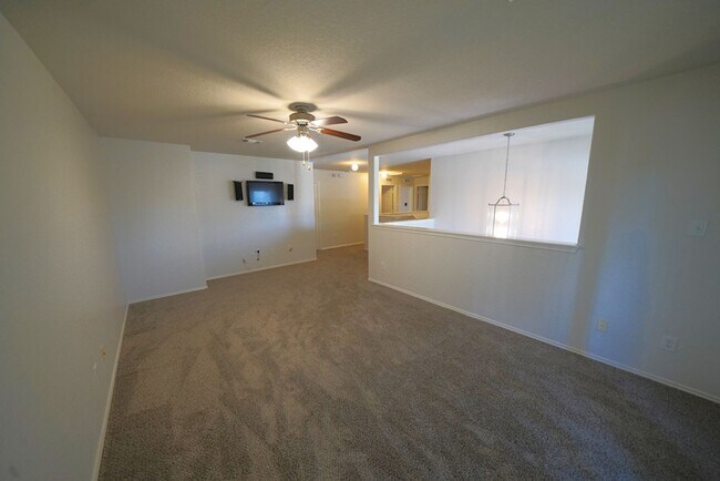 Building Photo - 6307 Myrtle Run