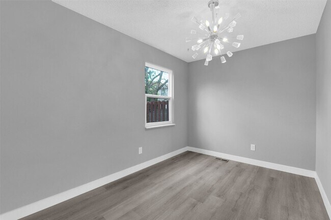 Building Photo - 13351 Hiddencrest Ln