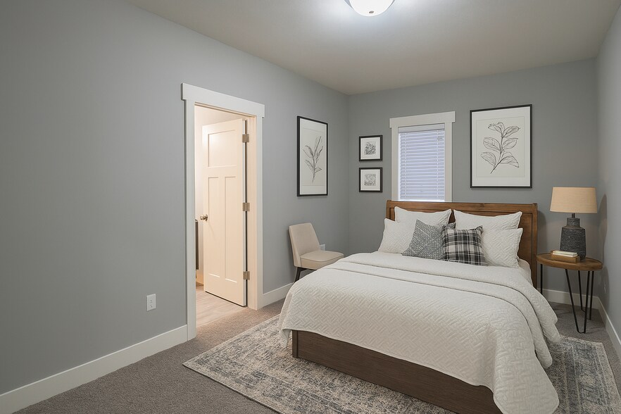 Building Photo - 616 4th St NW