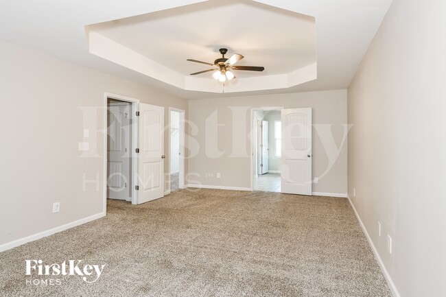 Building Photo - 204 Sleepy Way