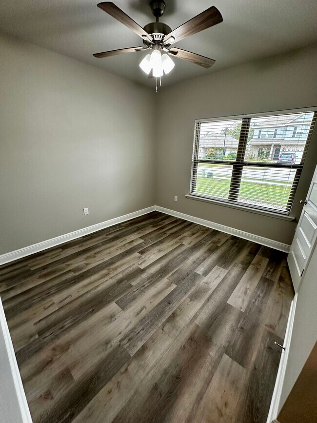 Building Photo - 24398 Alydar Lp