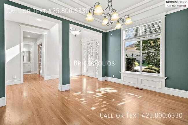 Building Photo - Luxurious 4-bedroom home in Sammamish with...