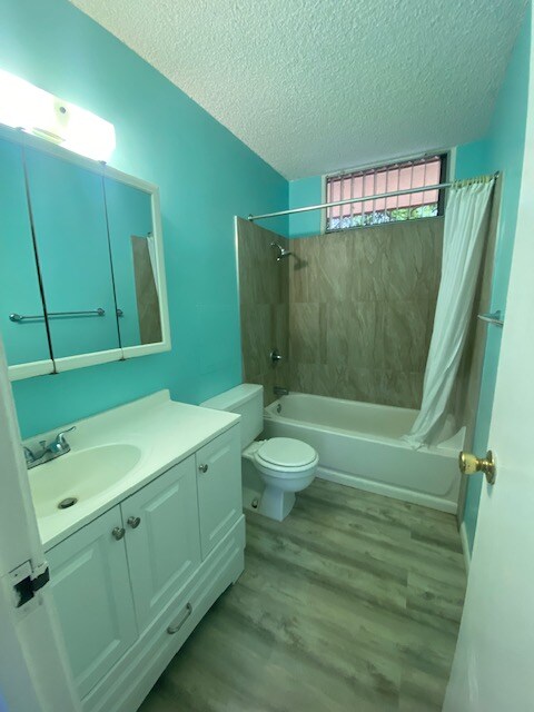 Building Photo - 95-273-273 Waikalani Dr