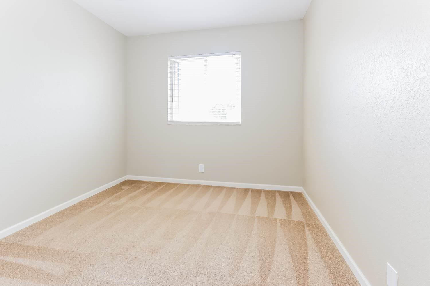 Building Photo - 1073 Grove Park Cir