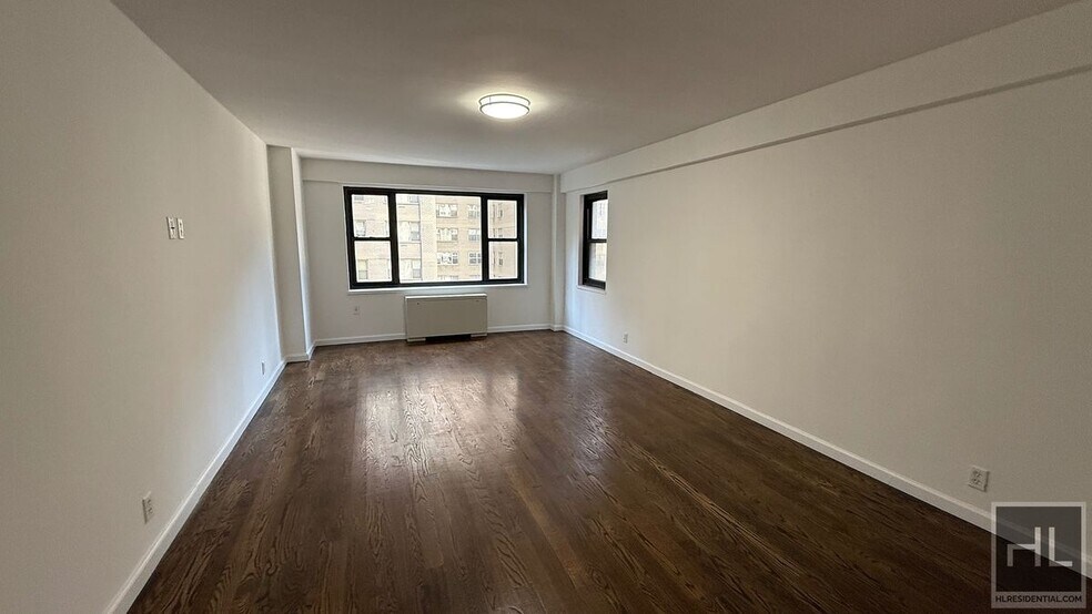 Primary Photo - EAST 56 STREET