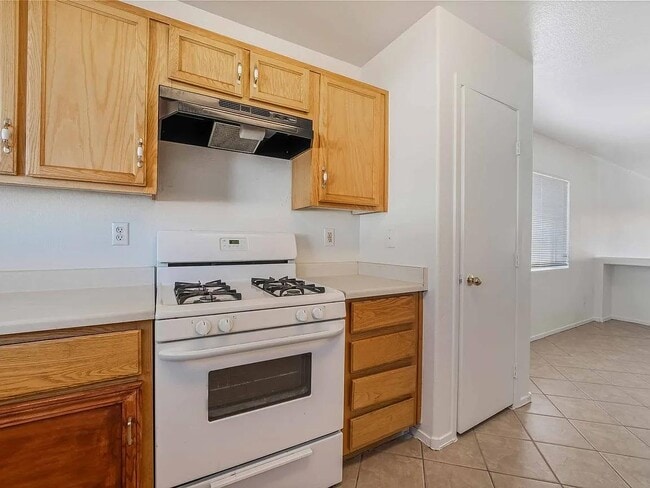 Building Photo - 5021 Drifting Pebble St