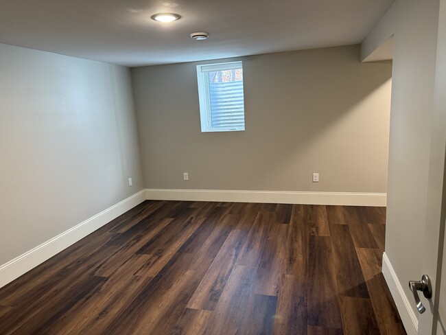 Primary Bedroom - 4346 Deerfield Rd